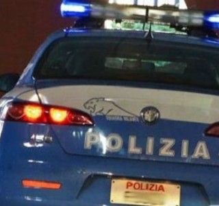 San Genesio: sorpreso dagli agenti di polizia mentre cerca di commettere un furto con arnesi da scasso, scatta la denuncia