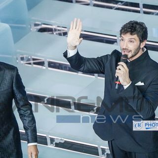 Sanremo 2027, adesso è ufficiale: il nuovo conduttore sarà Stefano De Martino