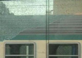 Voghera: vandali in azione sul Piacenza – Voghera, rotti 12 finestrini
