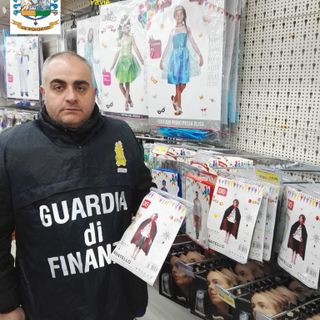 Pavia, operazione Carnevale sicuro: sequestrati centinaia di prodotti illegali, denunciate 2 persone e elevate sanzioni per oltre 200 mila euro