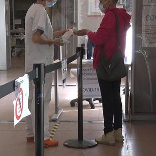 Covid in risalita, oltre metà dei nuovi contagi in Lombardia