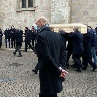 Svaligiata la casa di Paolo Rossi nel giorno del funerale