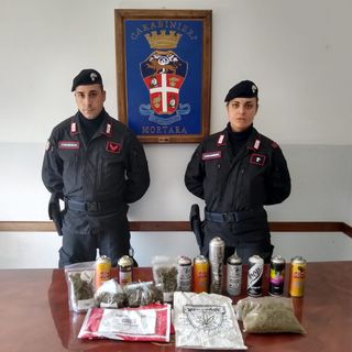 Castello d'Agogna: imbrattava muri e cartelli stradali, individuato e denunciato un 26enne