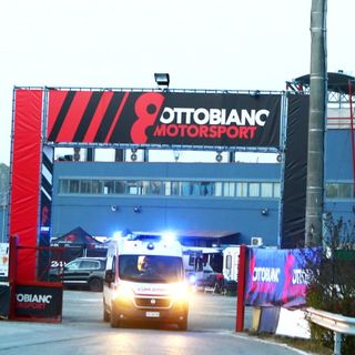 Ottobiano: sorpreso a rubare l'attrezzatura dei motociclisti in gara agli internazionali, denunciato un 49enne