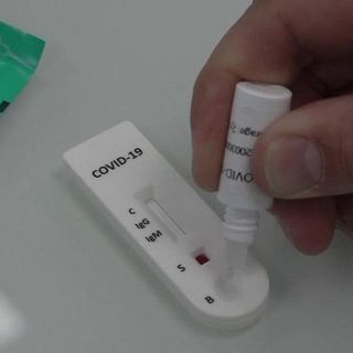 Kit anti Covid e farmaci online, siti web chiusi