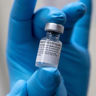 Covid, partiti dal Belgio i tir carichi di vaccini