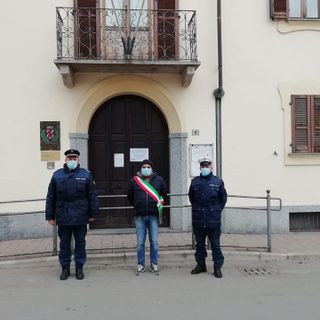 FOTONOTIZIA. Pieve del Cairo: celebrato il minuto di raccoglimento in memoria delle vittime del Covid-19