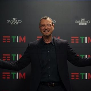 Amadeus in conferenza stampa all'Ariston (Foto Duilio Rizzo)