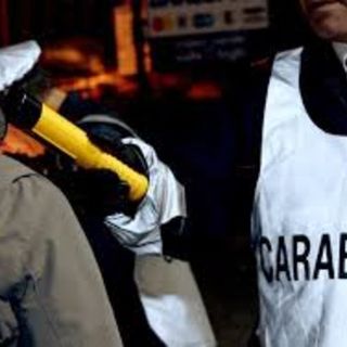 Fuori strada con l'auto: aveva quattro volte il tasso alcolico consentito