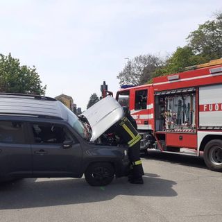 Vigevano: incidente in viale Leopardi, soccorse 4 persone