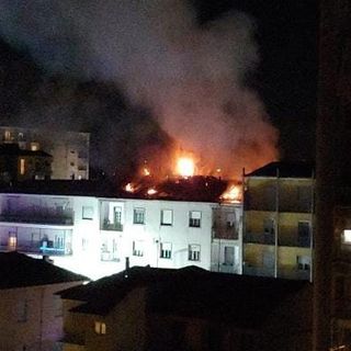Incendio di via Failla: il video dei Vigili del Fuoco di Vercelli