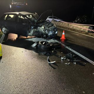 Ferrera: auto finisce contro il parapetto della roggia, ferito un 24enne