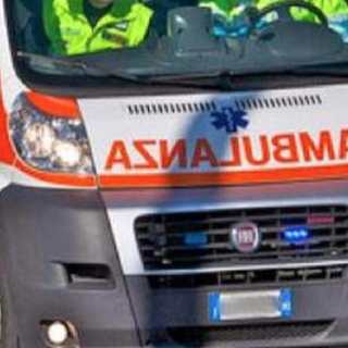 Malore in piscina: grave un uomo di 79 anni