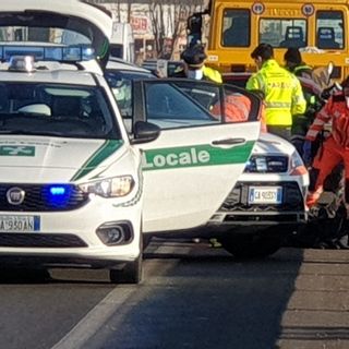 Magenta: ennesimo incidente davanti alla Giardineria, un ferito e traffico rallentato