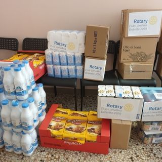 Garlasco: il Rotary Club Lomellina consegna 500 borse alimentari