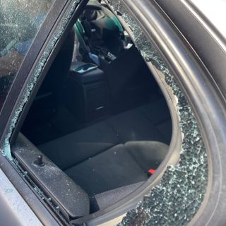 San Giorgio su Legnano: bimba chiusa accidentalmente in auto, i Vigili del Fuoco la liberano