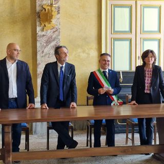 Pieve del Cairo: il governatore Fontana in visita al castello Beccaria, le immagini