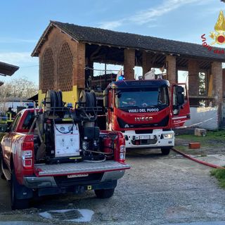 Oltrepò: incendio in un garage, domato in circa 3 ore dai Vigili del fuoco