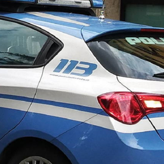 Busto: ventenne dipendente da eroina e crack obbligava la madre a portarlo nei boschi della droga: arrestato