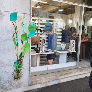 Trecate, commercio: inaugurato “Percorsi” il nuovo negozio di via Mezzano 10/C