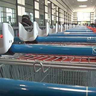 Green pass per i negozi, un nuovo Dpcm elenca le attività esentate