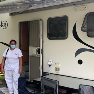 Bimba novarese curata in camper dal personale dell'Ospedale Gaslini di Genova