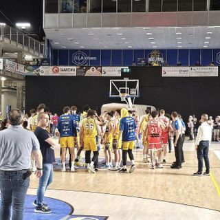 Basket serie A2: Forlì vince gara-4 e va avanti, ma Vigevano finisce fra gli applausi una grande stagione