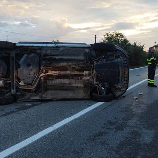 Pavia: incidente sulla provinciale 235, ferite 4 persone