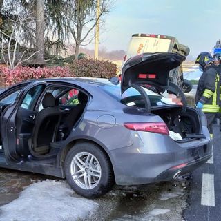 Sommo: scontro tra auto e furgone sulla provinciale 193, ferite 3 persone