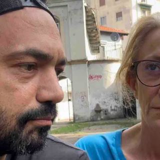 (L'influencer vigevanese Giuseppe Mercurio con la signora Anna Maria)
