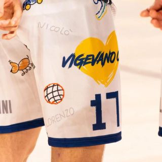 Conclusa l'asta di &quot;Nuova Pallacanestro Vigevano 1955 per Soleterre&quot;, vince la solidarietà