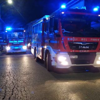 - (VIDEO) - Palestro: esplode bombola di Gpl in una palazzina, tre persone coinvolte, una in gravi condizioni