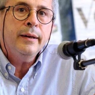 Covid, Crisanti: “Un altro lockdown sfinirebbe la popolazione”