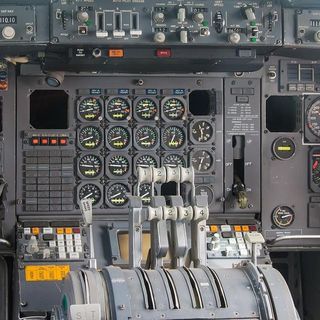 Il pilota si sente male, l'aereo atterra grazie ad un passeggero senza alcuna esperienza di volo