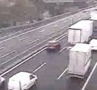 Incidente sull'Autostrada dei Laghi tra Busto e Castellanza: un ferito e traffico in tilt