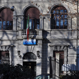 “Regolarizzavano” colf e badanti, due arresti a Busto