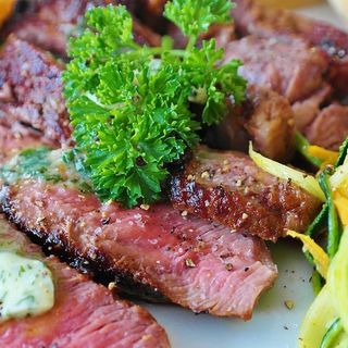 Coldiretti Lombardia: «Stop all'imbroglio veggie burger, la finta carne inganna nove italiani su dieci»