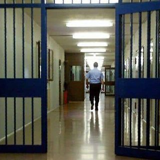 Resta alta la tensione in carcere a Pavia. Aggredito un poliziotto