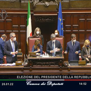 Quirinale, ancora una fumata nera, ma calano le schede bianche: la &quot;bandiera&quot; Giorgetti sale a 19 voti