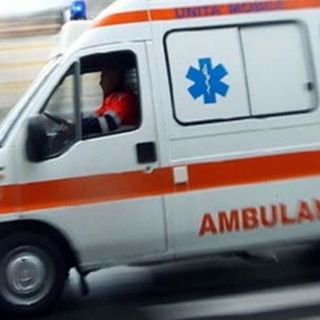 Vigevano: scontro tra auto alla frazione Piccolini, soccorse due persone