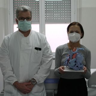 Al San Matteo per la prima volta al mondo i cardiochirurghi utilizzano una valvola polmonare per realizzare un doppio trapianto polmonare e impiantarla in un’arteria gigante