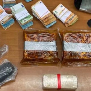 Milano: 70 mila euro e 5kg di eroina nella soppressata, 2 gli arrestati