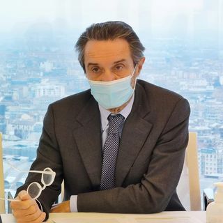Fontana spiega l'ordinanza: «Variante inglese in aumento soprattutto nelle scuole. Dovevamo proteggere ragazzi e famiglie»