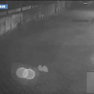 Milano: rubavano nelle case e fuggivano in monopattino, cinque arresti da parte della Polizia di Stato