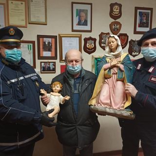 Cesano Boscone: recuperate due statue del Presepe rubate a Natale
