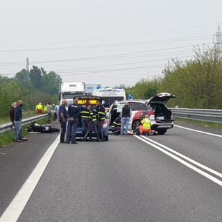 Marcallo: grave incidente sulla Boffalora-Malpensa, strada bloccata e motociclista ferito