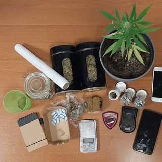 Pavia: trovato in casa con 300 grammi di hashish e marijuana, in manette un 32enne