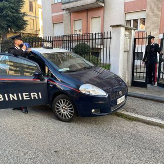 Mortara: si fa consegnare denaro per affittare un appartamento, ma lascia chiavi fasulle alle vittime. In manette un 44enne