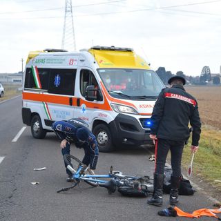 Robecchetto con Induno: ciclista investito lungo la strada per Malvaglio, grave all’ospedale di Legnano