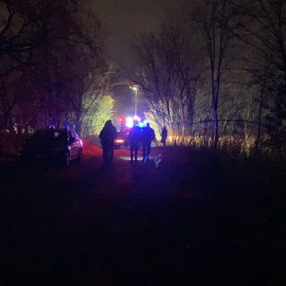 Albairate, cadavere carbonizzato nell’auto in fiamme: si aspetta l’esito dell’autopsia prima di definire le cause del decesso